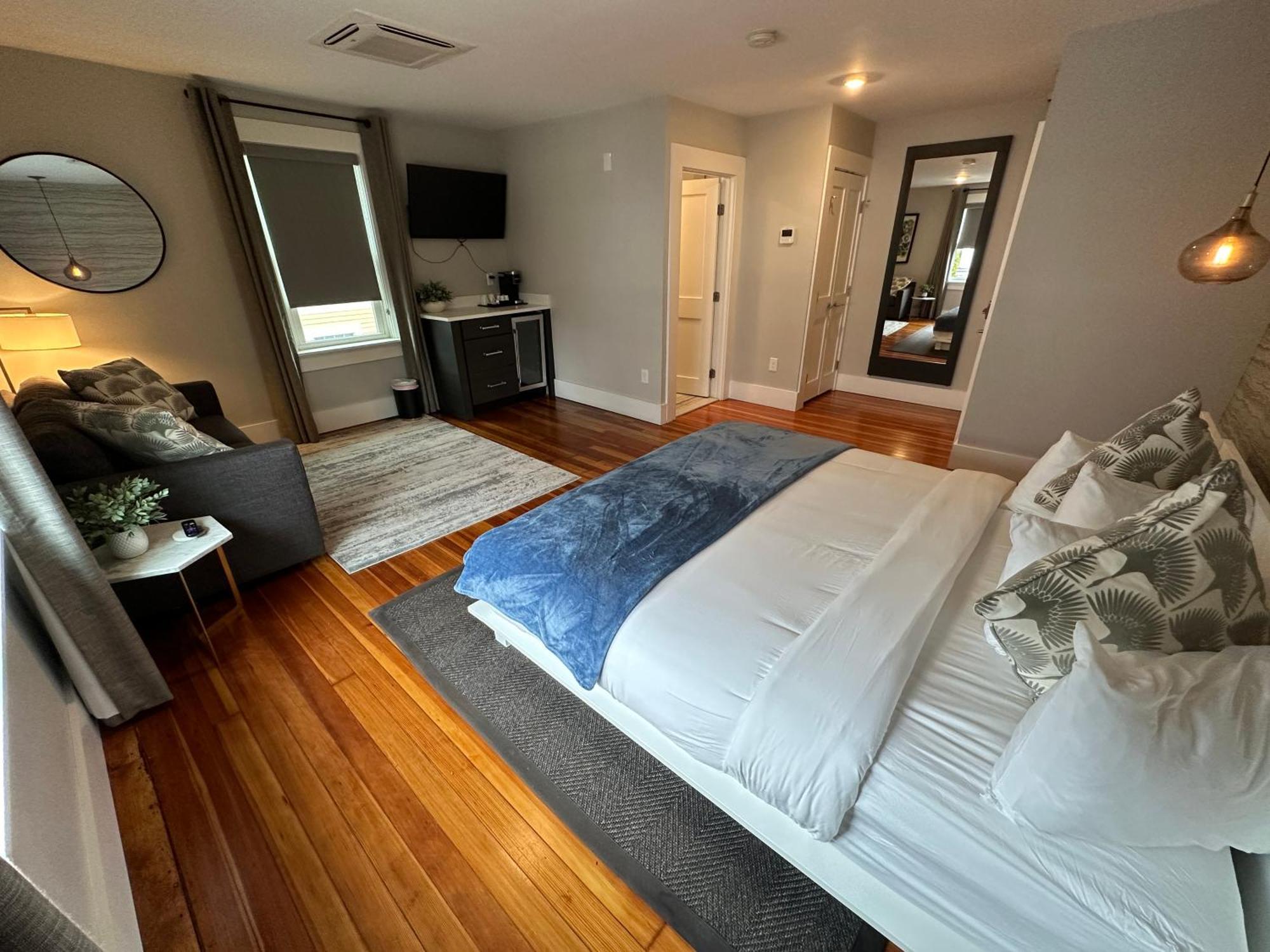 Entire Modern 7 Unit 7 Bath Boutique Inn Νιούπορτ Εξωτερικό φωτογραφία