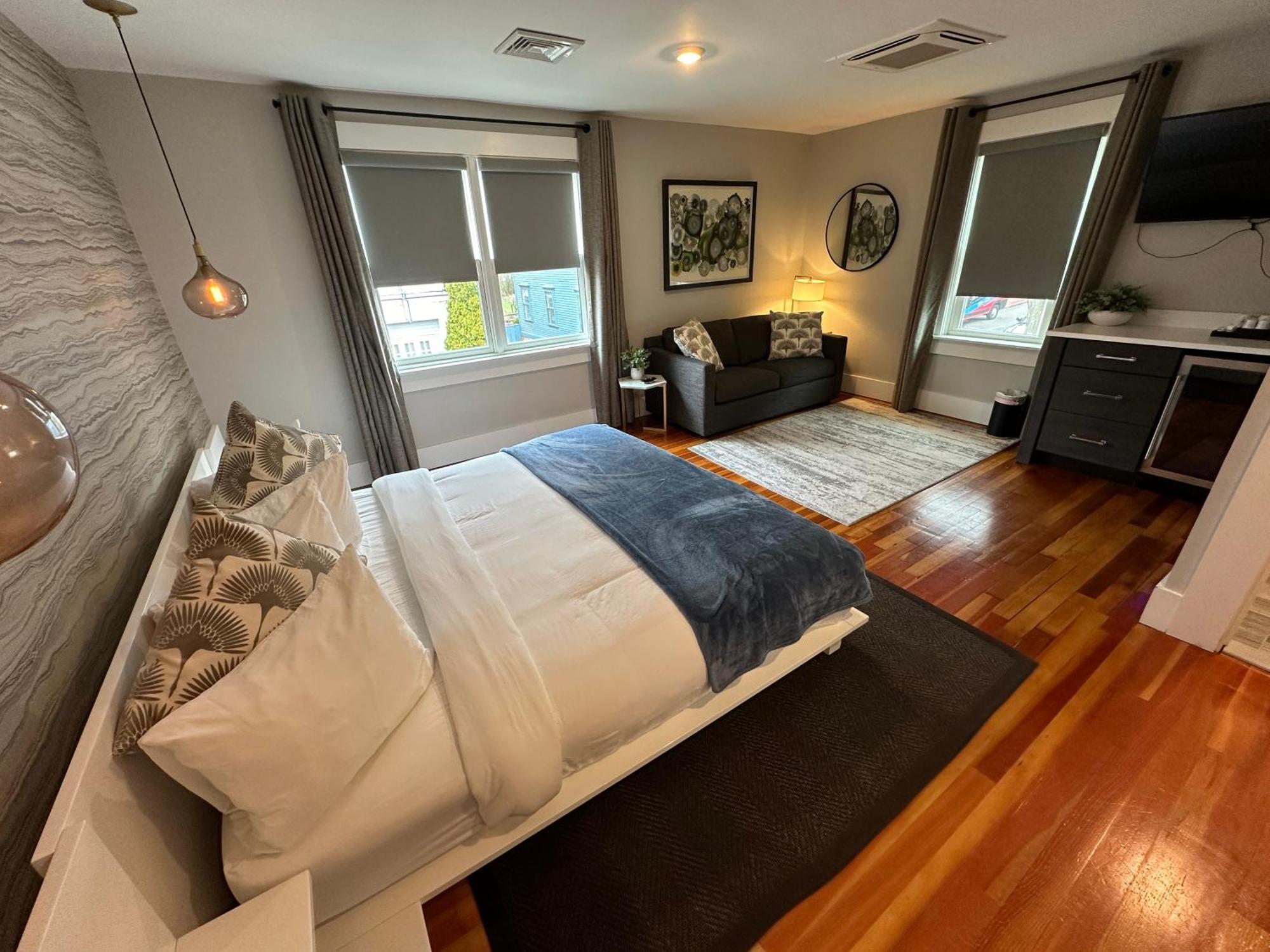 Entire Modern 7 Unit 7 Bath Boutique Inn Νιούπορτ Εξωτερικό φωτογραφία