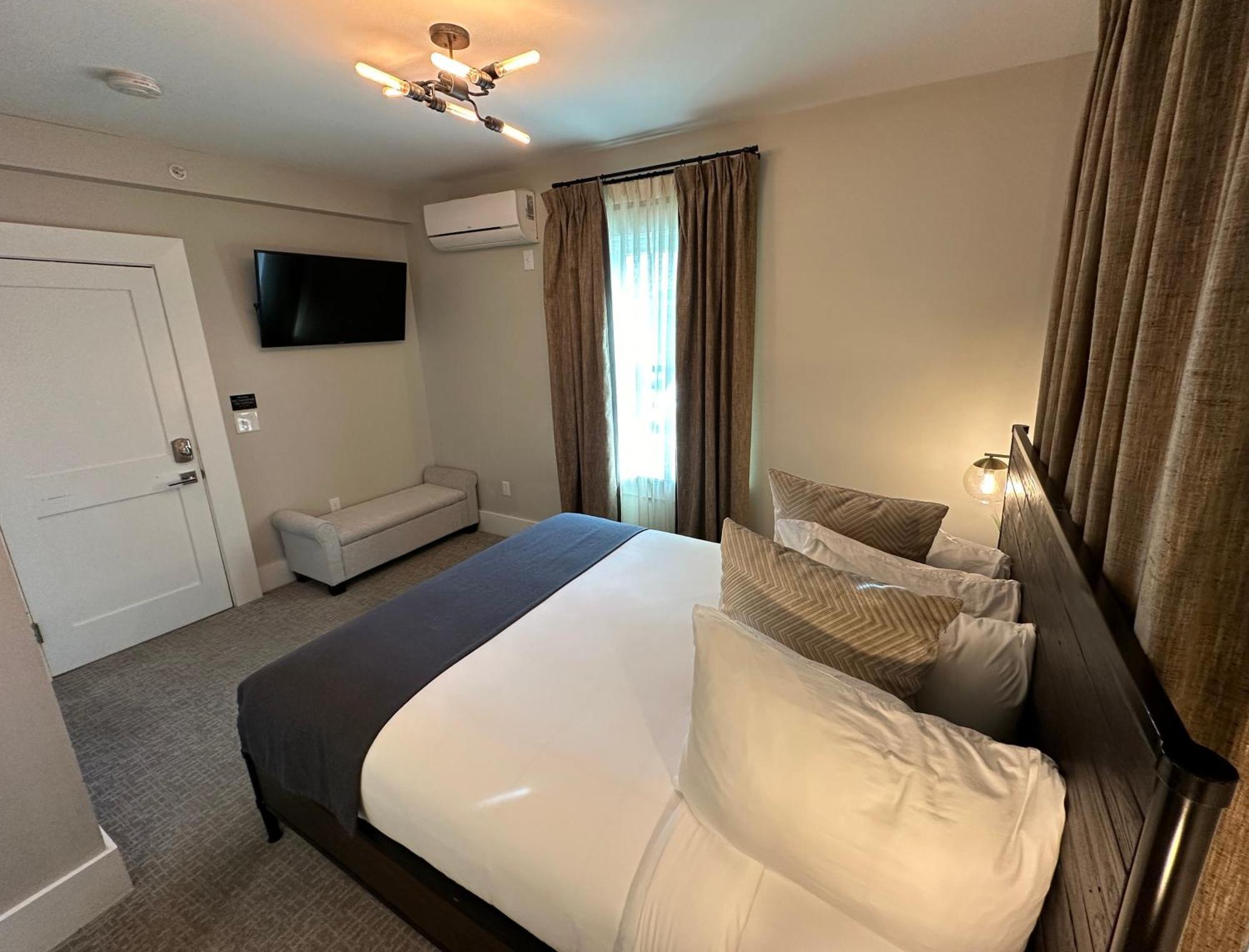 Entire Modern 7 Unit 7 Bath Boutique Inn Νιούπορτ Εξωτερικό φωτογραφία